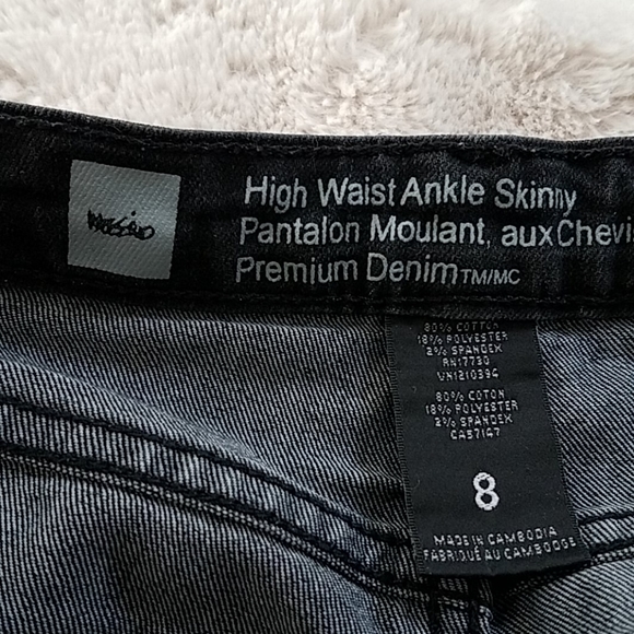 Jeans - Picture 4 of 4